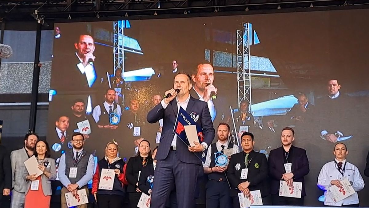 Mistrovství světa o nejlepší nealkoholický koktejl vyhrál v Karlových Varech Martin Vogeltanz
